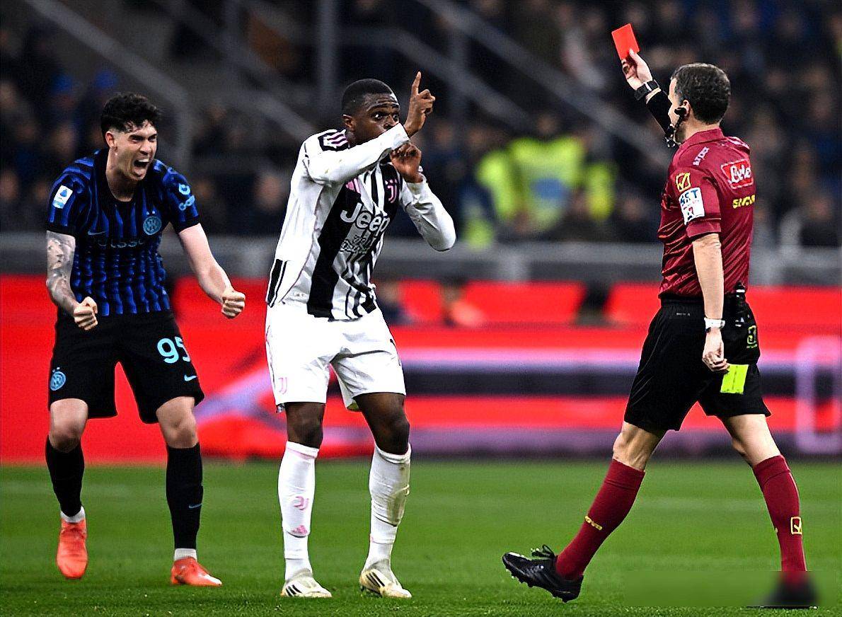 伊卡尔迪加拉塔萨雷变身斑马杀手?齐沃祭出人工草奇招,马洛塔怒怼跳梁小丑