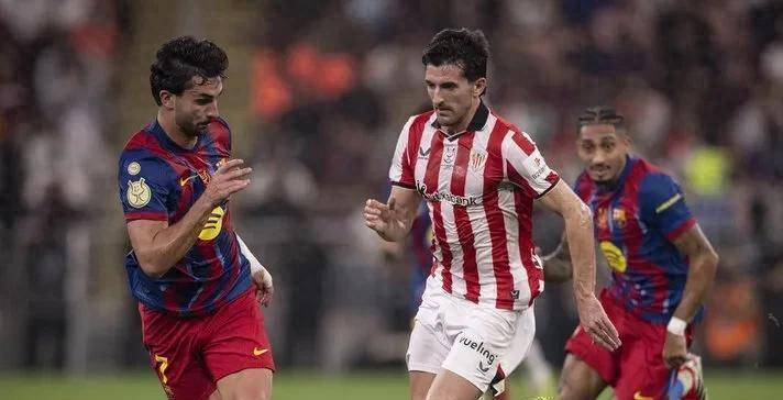 西甲榜首大战:巴萨防线四大主力全伤,莱万戴面具火线复出,圣马梅斯球场迎来最残破的宇宙队