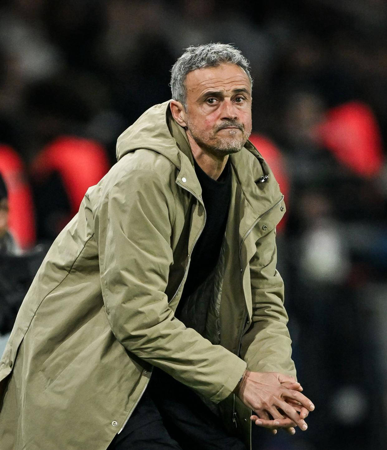 法甲爆冷!大巴黎主场1-3不敌摩纳哥,积分榜形势骤变,黑马崛起引关注